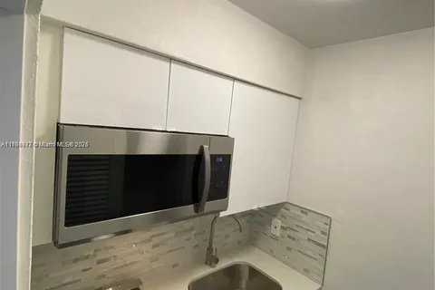 1723 Liberty St # 6, Hollywood FL 33020