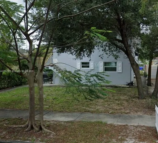 2022 Pierce St # 201, Hollywood FL 33020