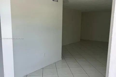 2022 Pierce St # 201, Hollywood FL 33020