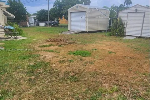 15445 Garfield Dr, Homestead FL 33033