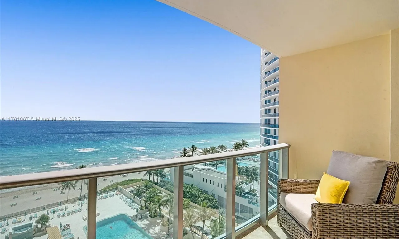 2501 S Ocean Dr, Hollywood FL 33019