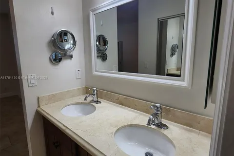 1411 Sorrento Dr # 1411, Weston FL 33326