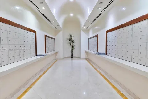 19355 Turnberry Way # 27E, Aventura FL 33180