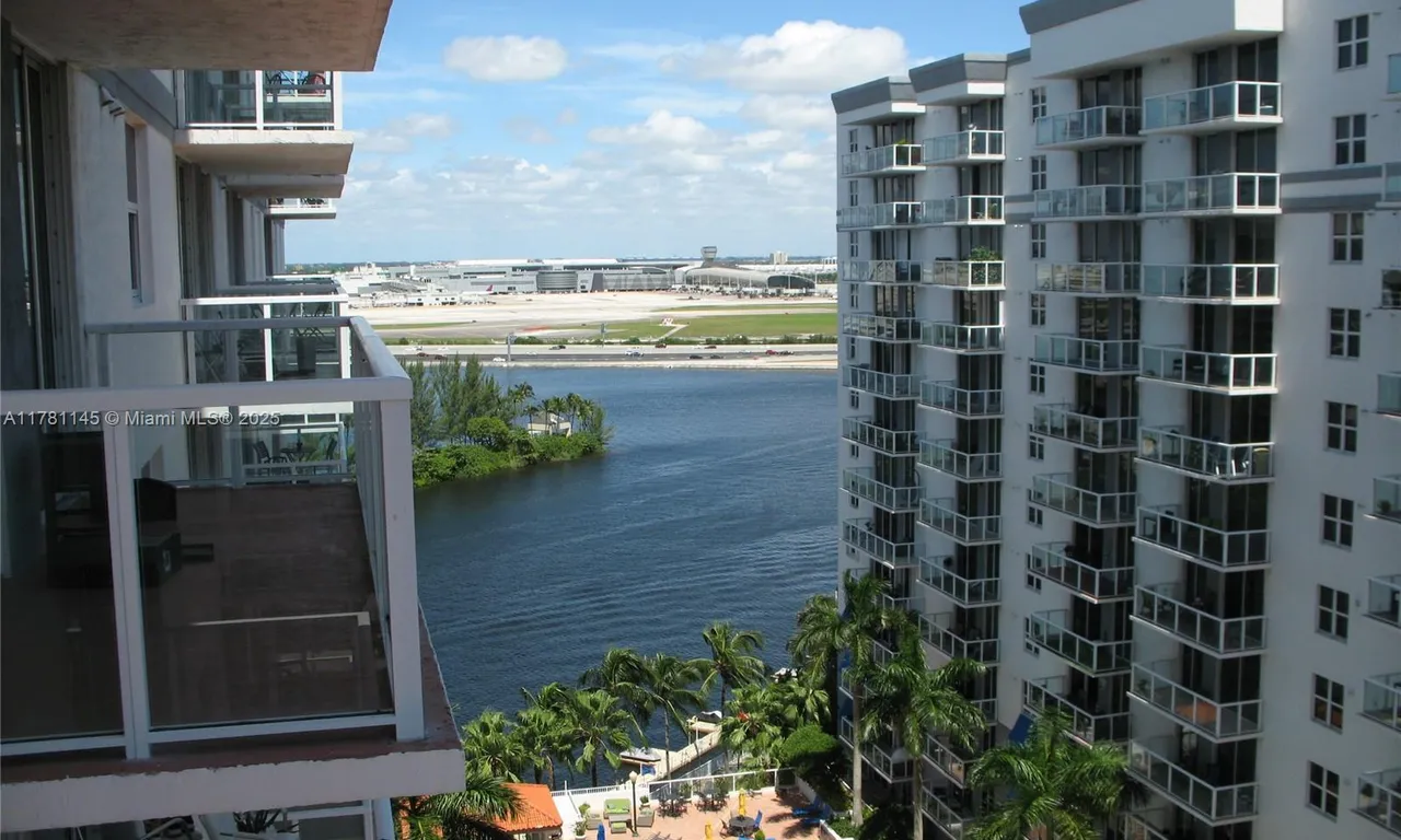 5085 NW 7th St # 1512, Miami FL 33126