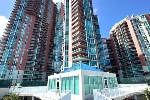 3370 Hidden Bay Dr # 406, Aventura FL 33180