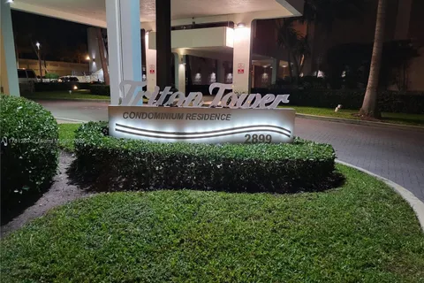 2899 Collins Ave # 1401, Miami Beach FL 33140