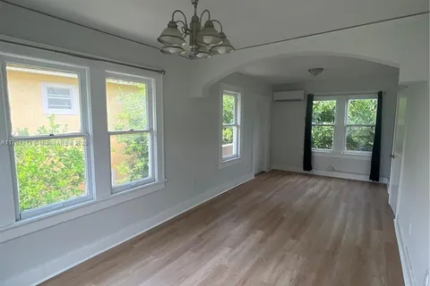 1350 SW 13th St Rear, Miami FL 33145