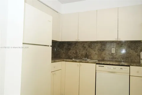 4215 N University Dr # 301, Sunrise FL 33351