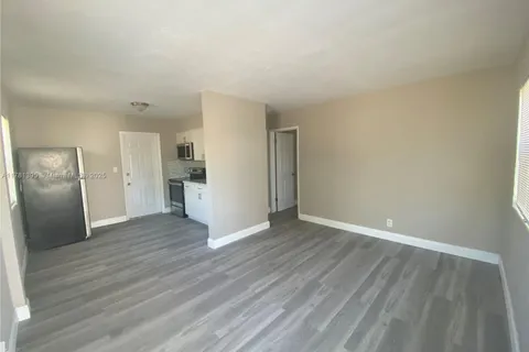 2300 Douglas St # 1, Hollywood FL 33020
