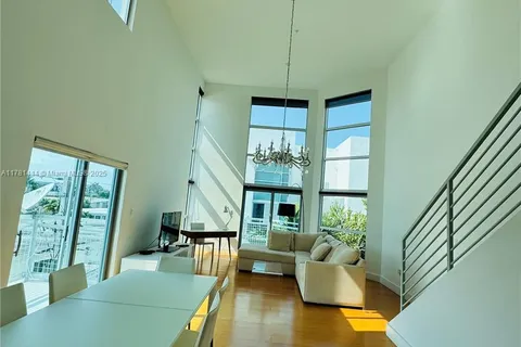 7728 Collins Ave # 17, Miami Beach FL 33141