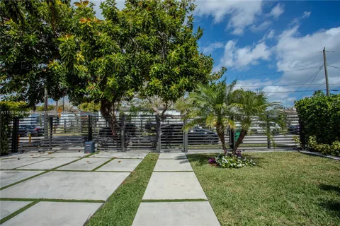 1864 SW 14th Ter, Miami FL 33145