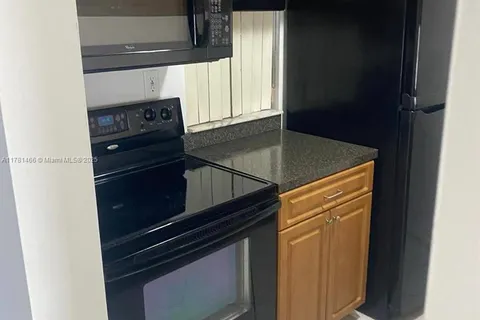 8560 N Sherman Cir # 304, Miramar FL 33025