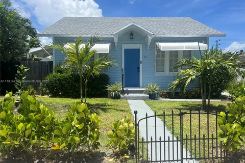 721 N H St, Lake Worth FL 33460
