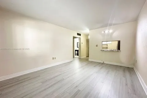 8601 SW 68 CT # 5, Pinecrest FL 33143