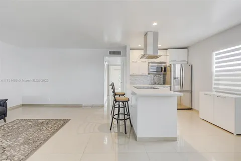 471 Capri J # 471, Delray Beach FL 33484