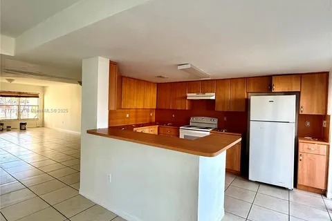 8803 NW 109th Pl # 503, Doral FL 33178