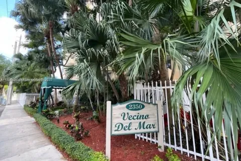 2350 NE 135th St # 912, North Miami FL 33181