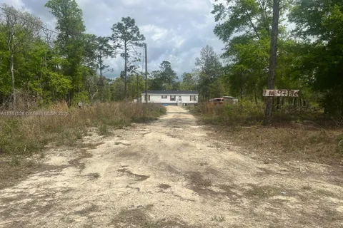7551 NE 97th Ct, Other City - In The State Of Florida FL 32621