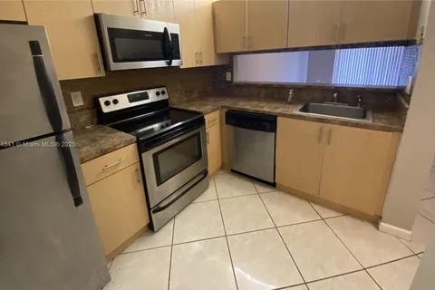 3399 Foxcroft Rd # 103, Miramar FL 33025