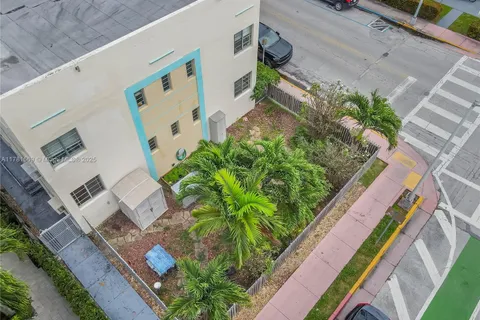 639 12th St # 1, Miami Beach FL 33139