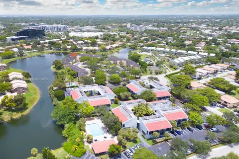 2930 Forest Hills Blvd # B201, Coral Springs FL 33065