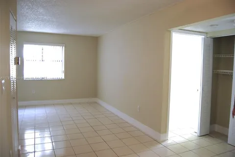630 NW 114th Ave # 104, Sweetwater FL 33172