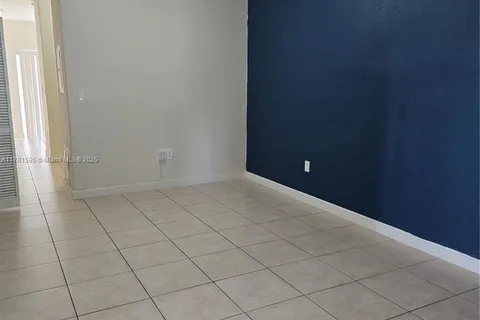1568 SE 26th St # 107, Homestead FL 33035