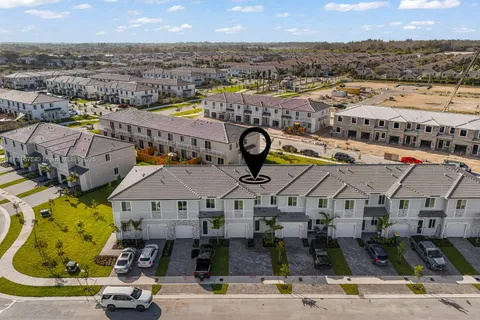 628 SE 13th St Cir, Homestead FL 33034