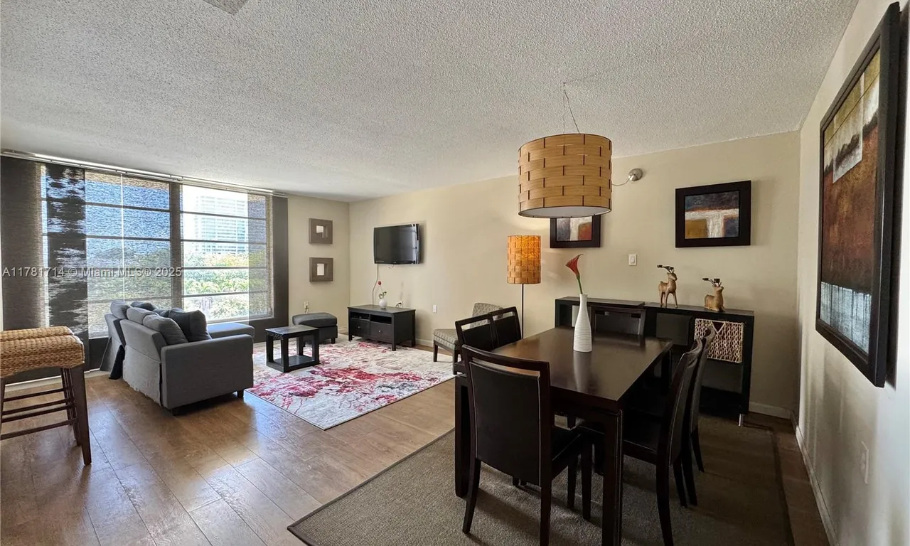 1750 NE 115th St # 405, Miami FL 33181