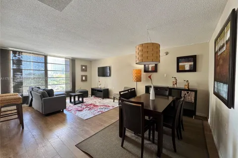 1750 NE 115th St # 405, Miami FL 33181