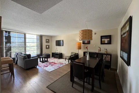 1750 NE 115th St # 405, Miami FL 33181