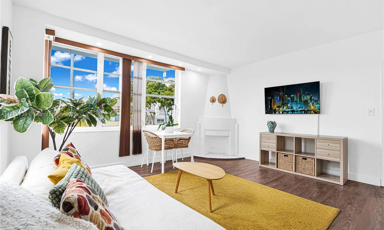 1525 Meridian Ave # 201, Miami Beach FL 33139