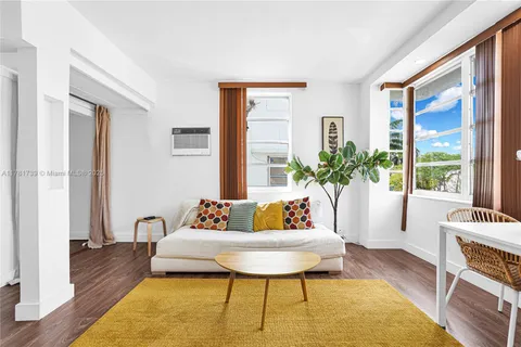 1525 Meridian Ave # 201, Miami Beach FL 33139
