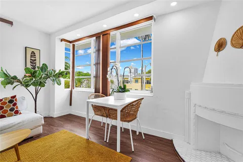 1525 Meridian Ave # 201, Miami Beach FL 33139