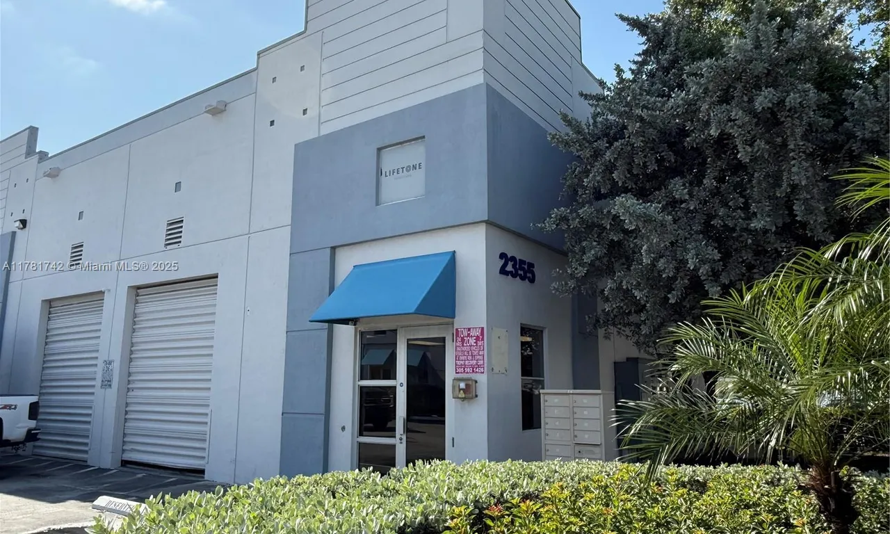 2355 NW 70th Ave # 1, Miami FL 33122