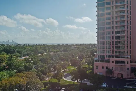 90 E Edgewater Dr # 806, Coral Gables FL 33133