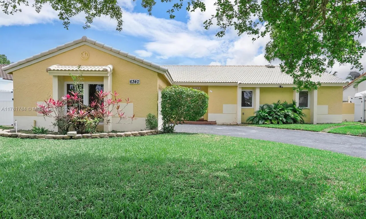 6340 NW 198th Ter, Hialeah FL 33015