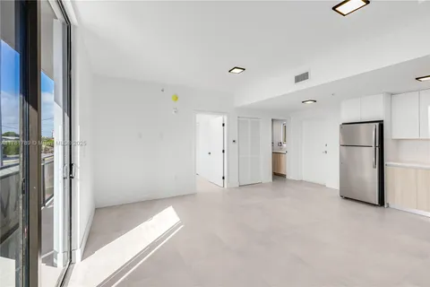 1547 NW 2nd St # 203, Miami FL 33125