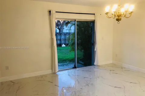 17190 SW 94th Ave # 906, Palmetto Bay FL 33157