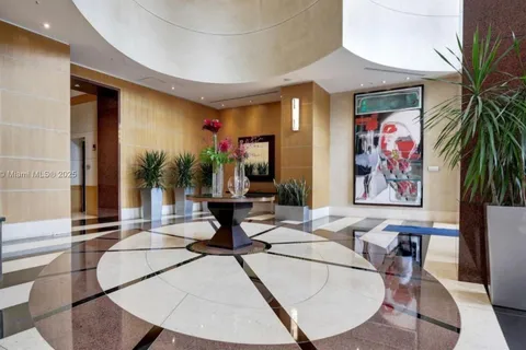 244 Biscayne Blvd # 2405, Miami FL 33132
