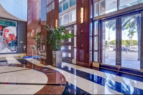244 Biscayne Blvd # 2405, Miami FL 33132