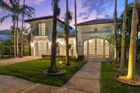 1125 Asturia Ave, Coral Gables FL 33134