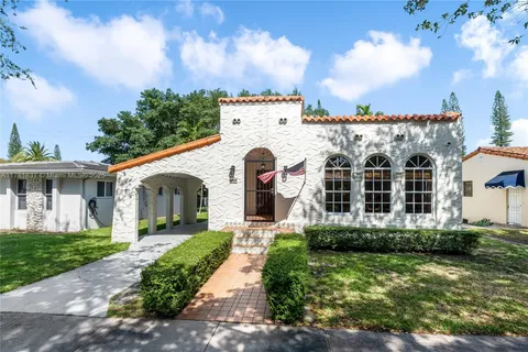829 Lorca St, Coral Gables FL 33134