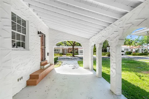 829 Lorca St, Coral Gables FL 33134