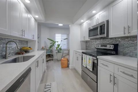 1200 SW 137th Ave # 210E, Pembroke Pines FL 33027