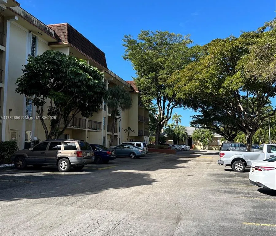 11925 NE 2nd Ave # B308, North Miami FL 33161