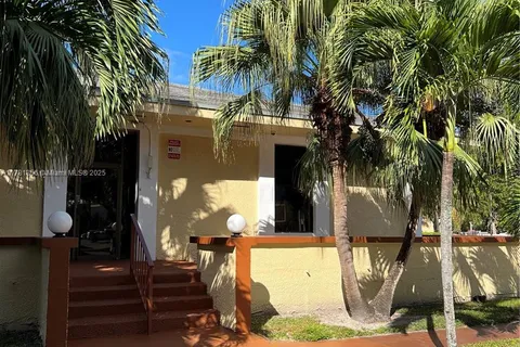 11925 NE 2nd Ave # B308, North Miami FL 33161