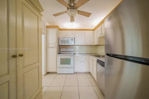 2761 Taft St # 311, Hollywood FL 33020