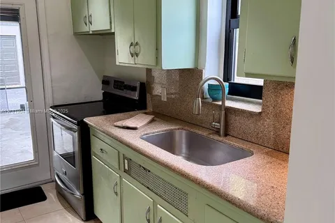 1513 NW 1st Ave, Fort Lauderdale FL 33311