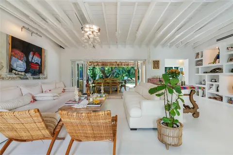 330 Gulf Rd, Key Biscayne FL 33149